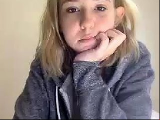 Hairy Teen Fingering Drtuber